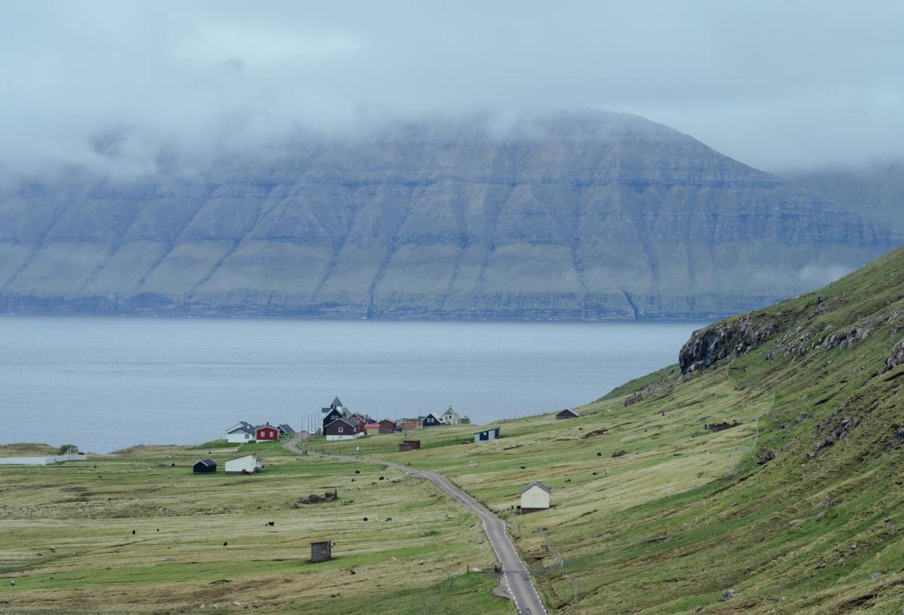 Authentic Faroese House / Unique Location / Nature Hellurnar Buitenkant foto