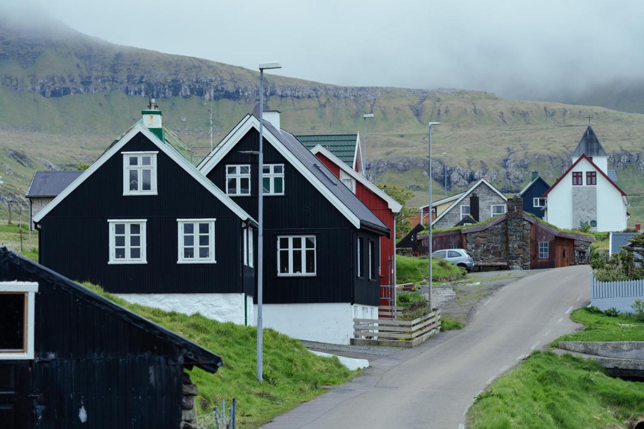 Authentic Faroese House / Unique Location / Nature Hellurnar Buitenkant foto