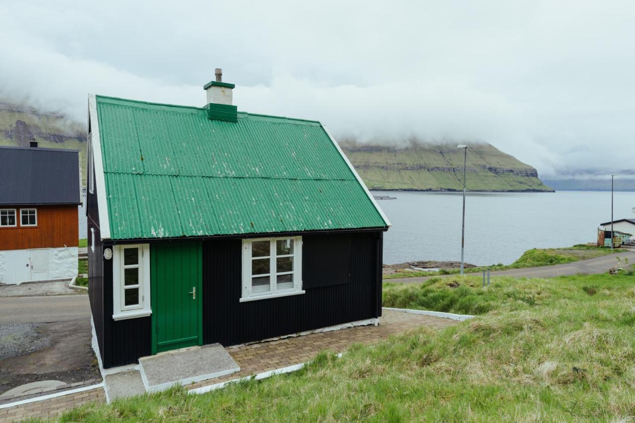 Authentic Faroese House / Unique Location / Nature Hellurnar Buitenkant foto