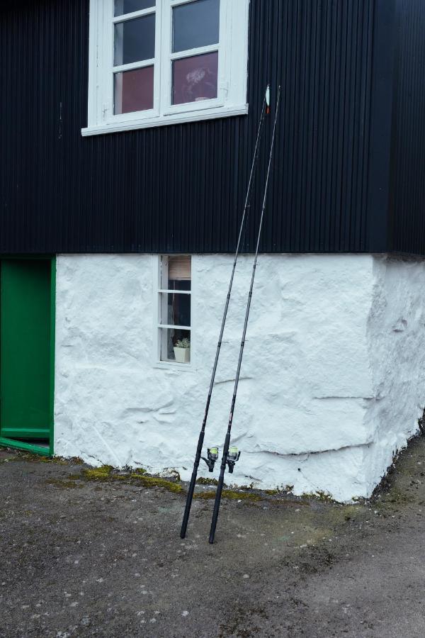 Authentic Faroese House / Unique Location / Nature Hellurnar Buitenkant foto